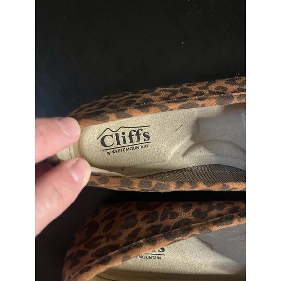 Cliffs By White Mountain Women’s Loafers Size 7 Leopard Print Slip-on Flats - Picture 6 of 7